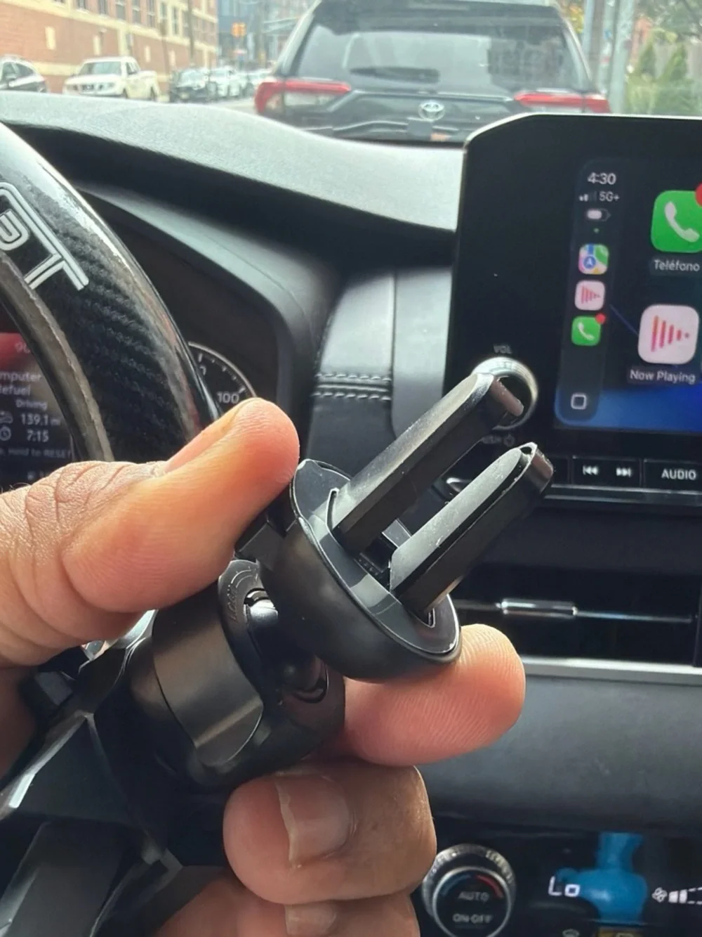 Tesla Universal Black Batwing Car Phone Holder - Secure Vent Mount
